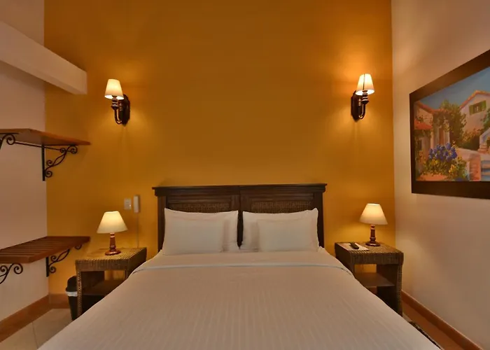Hotel Campanario Real